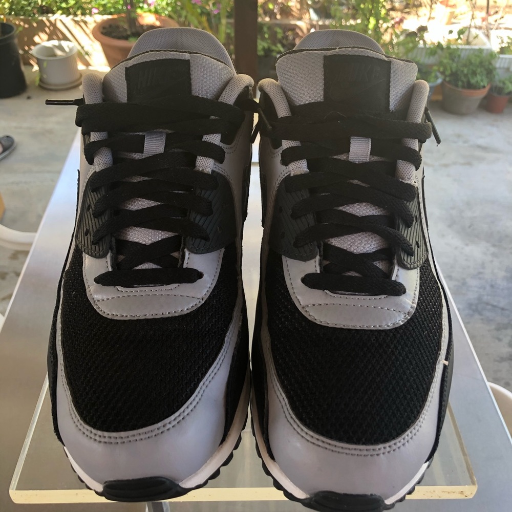 Nike Airmax 90 Essential Black and Gray (SOLD)